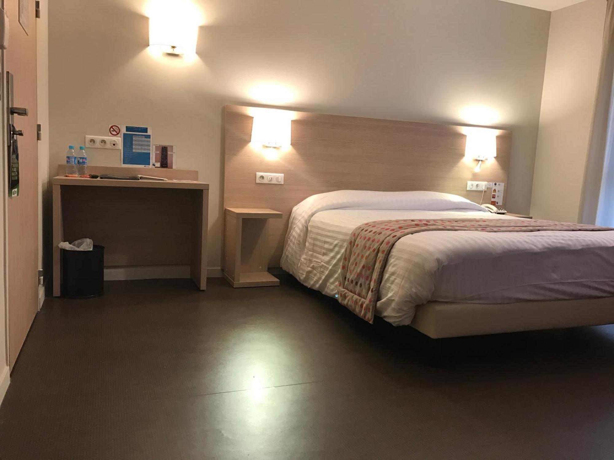 Brit Hotel Brive La Gaillarde - Restaurant La Limousine 马勒莫尔 外观 照片
