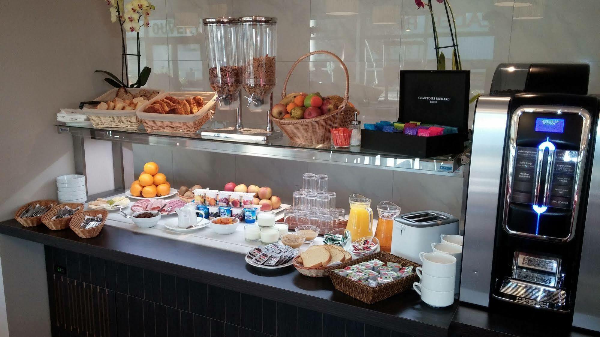 Brit Hotel Brive La Gaillarde - Restaurant La Limousine 马勒莫尔 外观 照片